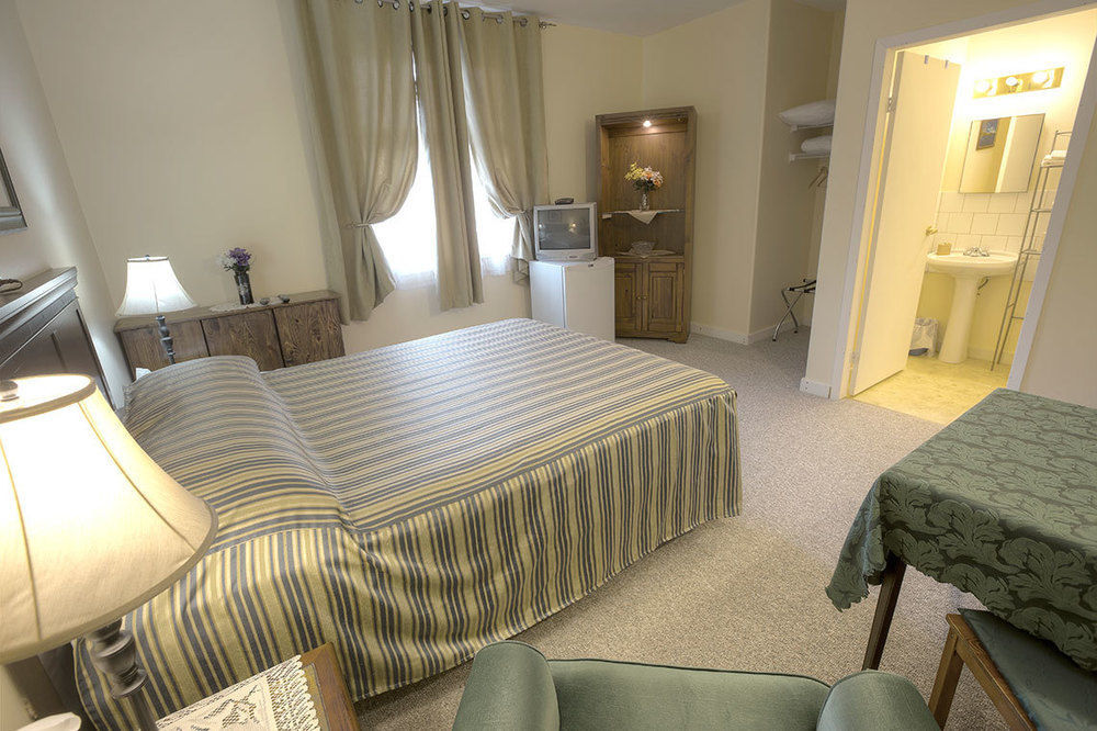 Villa Maria Country Inn Acheson Luaran gambar