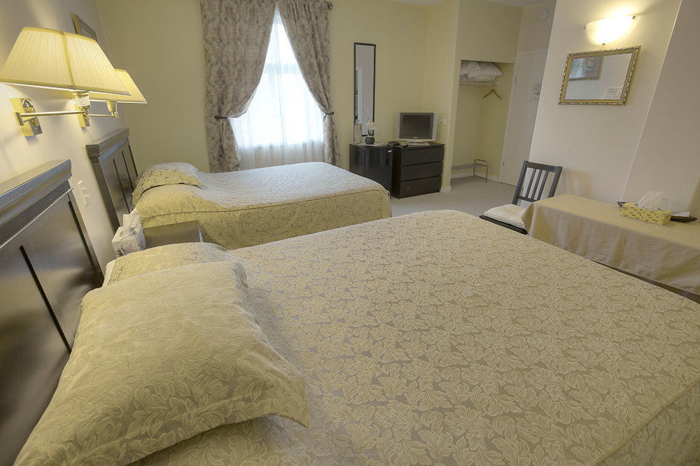 Villa Maria Country Inn Acheson Luaran gambar