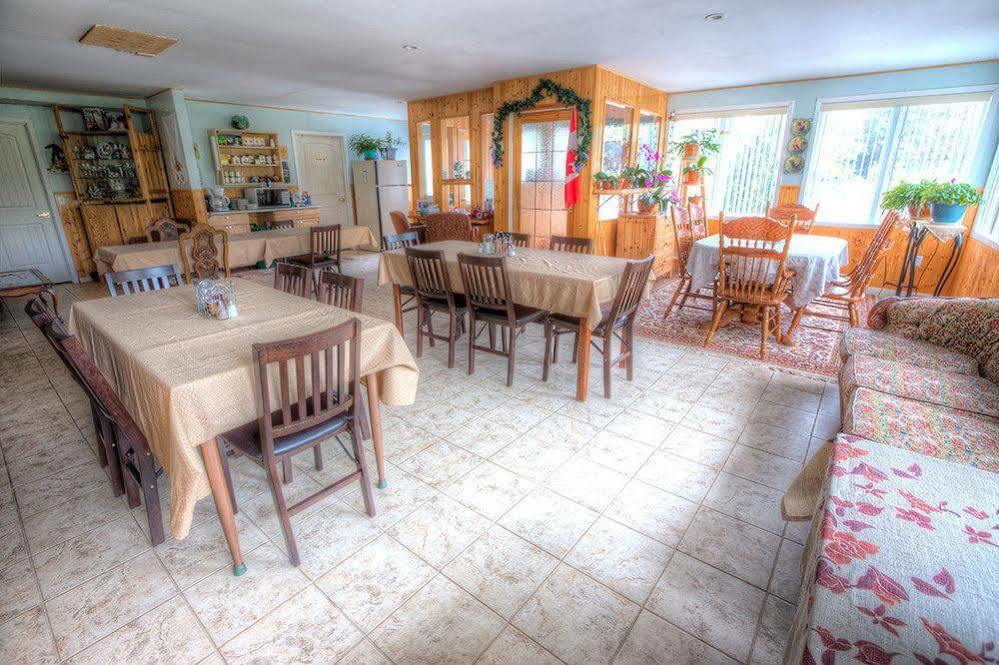 Villa Maria Country Inn Acheson Luaran gambar